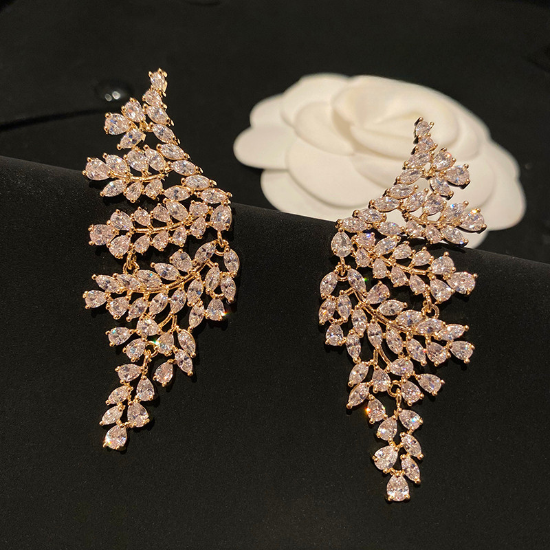 Bông tai tua rua cánh Zircon vàng thời trang