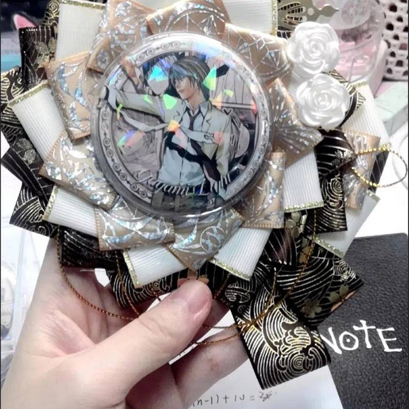 Huy hiệu Death Note 58mm Laser-Enamel – Có đèn Yagami & L, Pin sắt chất lượng cao, Anime sưu tập, Quà tặng hoàn hảo cho người hâm mộ
