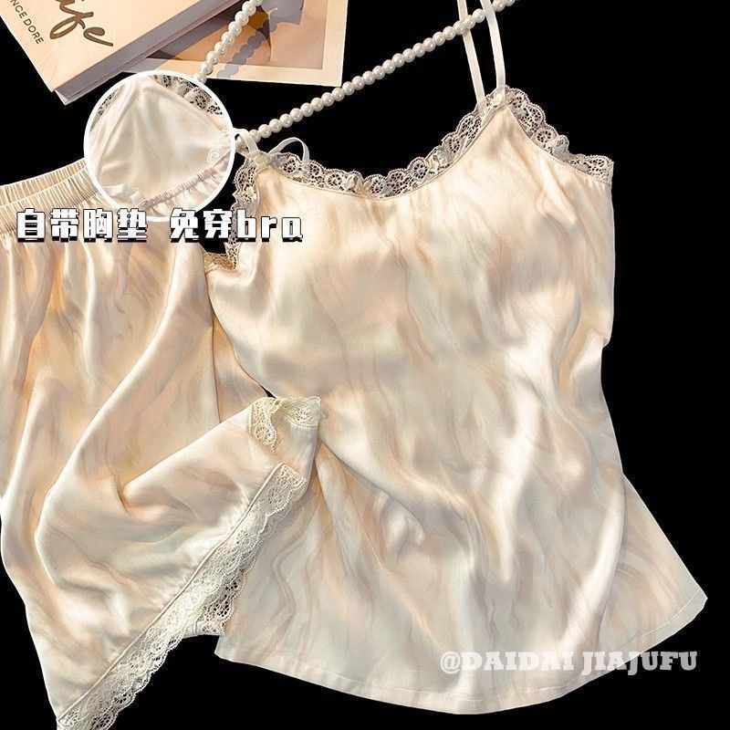 Băng Ruy Băng Ngực Miếng Lót Sling Phù Hợp Với Bộ Đồ Ngủ Nữ Mùa Hè Váy Ngủ Sling Quần Short 2025 Mới Gợi Cảm Ở Nhà Quần Áo