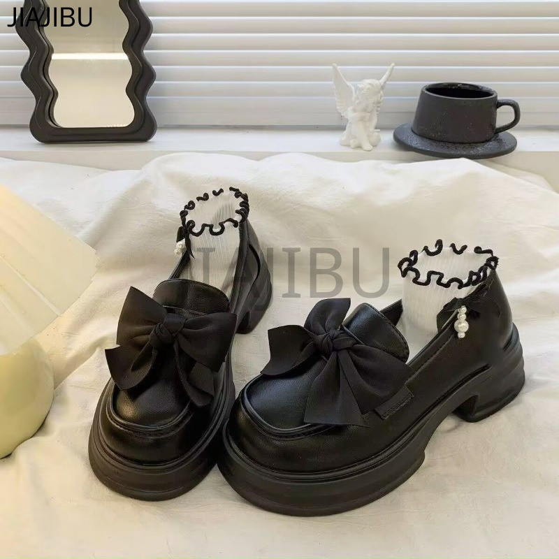 Size 34-42 Giày Nữ Size Lớn Giày Lười Chống Trượt Phong Cách Retro Giản Dị Giày Đi Học Cao Gót Màu Đen Korean Fashion Round Toe Platform Mary Jane Shoes Japanese JK Uniform Lolita Doll Shoes Giày Da Nhỏ Cosplay Mờ Phong Cách Đại Học Anh Với Gót Dày