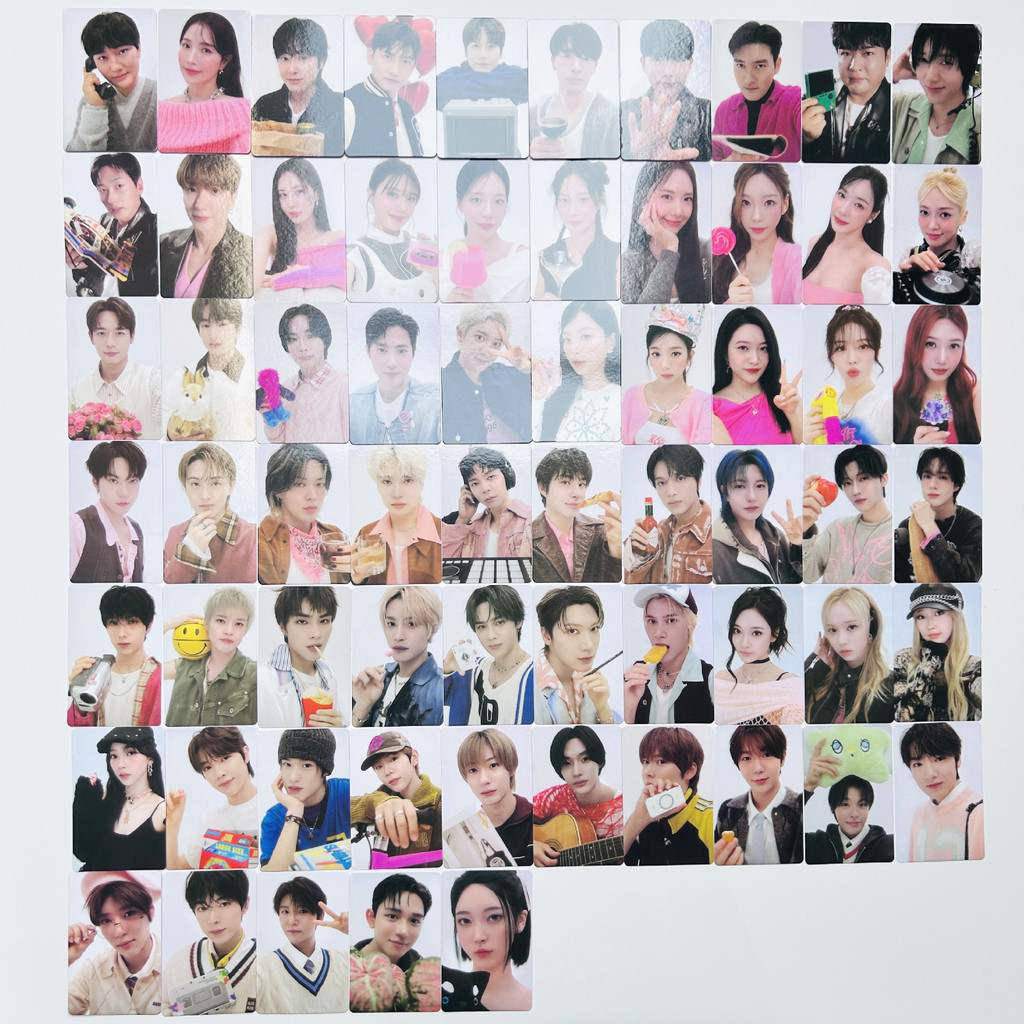 2025 SMTOWN: THE VĂN HÓA, THE FUTURE Album FAMILY Ver / 65 Photoard