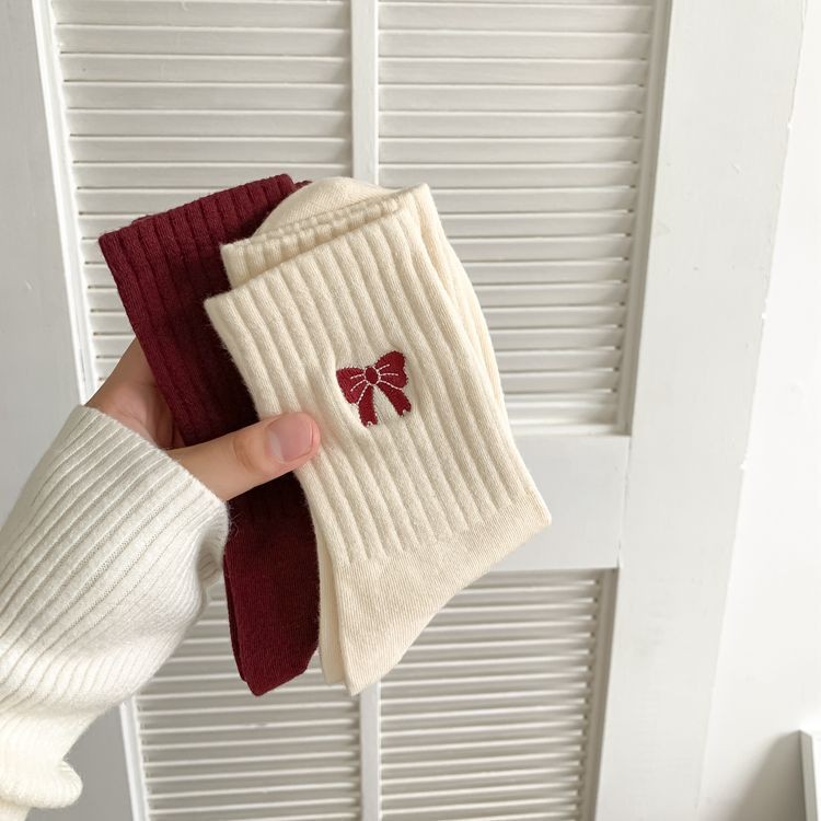 Tất ống giữa nơ đỏ - Tất dày dặn mùa thu đông - Retro, giản dị, thoải mái, thoáng khí - Vớ Cotton giữa ống