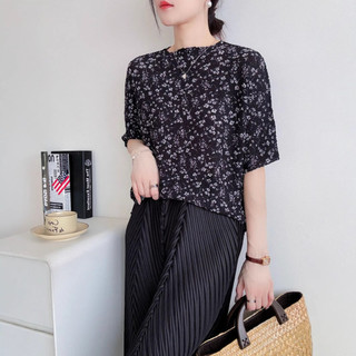 Miyake Xếp Ly Mùa Hè 2025 Phong Cách Mới Thường Ngày In Hình Hoa Nhỏ Tay Áo Thun Nữ Rời Xếp Ly Nữ Top