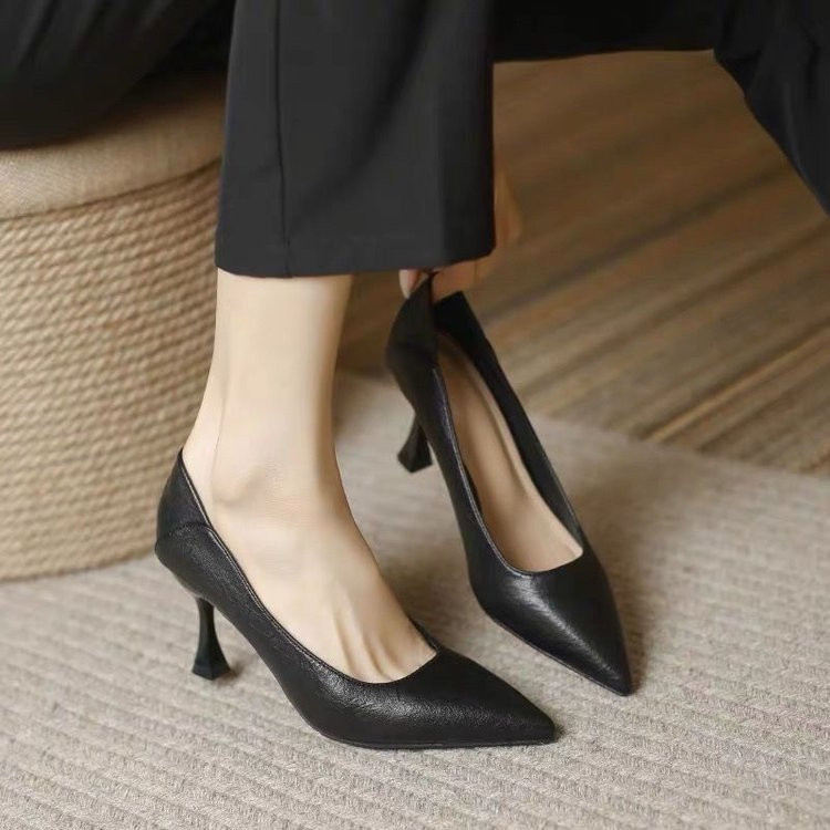 Thời trang tất cả các trận đấu kiểu mới siêu ổn định không mệt mỏi Giày cao gót gót nhọn PU màu đen mũi nhọn da mềm đi làm đi làm giày đơn chuyên nghiệp giá bán buôn nhà máy