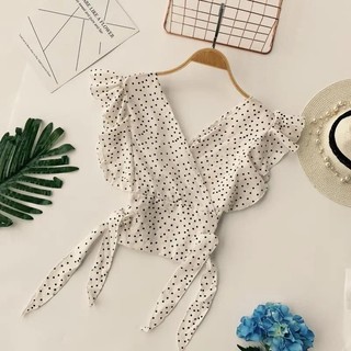 ✨Shop Voan Top Phiên Bản Hàn Quốc Ngọt Ngào Chấm Bi Cổ Chữ V Bay Tay Pháp Lãng Mạn Áo Sơ Mi Nhỏ Phối Ren Ngắn Top 25.5.9