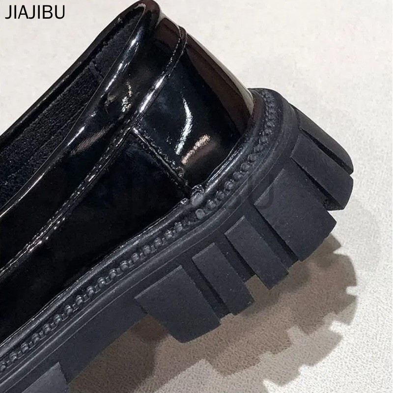 Giày Da Nhỏ Mũi Tròn Chống Trượt Phong Cách Anh Có Gót Dày Giày Lười Slip-on Giày Đi Học Màu Đen Giày Trẻ Em Thời Trang Korean Fashion Metal Buckle Platform Mary Jane Shoes Cute Girls Lace-up Cosplay Doll Shoes Giày Lolita Đế Mềm Phong Cách Retro Nhật Bản