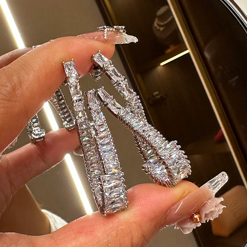 Бông tai tua rua zircon phong cách Hàn Quốc đơn giản