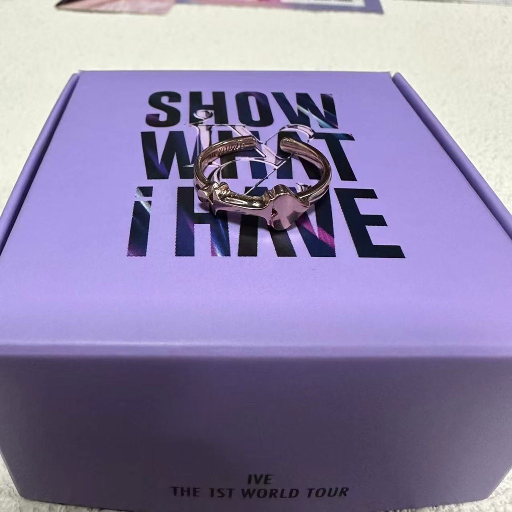 IVE Show What I Have World Tour Merchandise Nhẫn