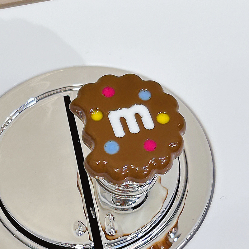 ✪[6480 Người Đã Thu Thập] Nút nhấn vệ sinh bánh quy M&M dễ thương nghệ thuật móng tay đặc biệt cao cấp sáng tạo trang trí nút xả nước nhà vệ sinh FXIE