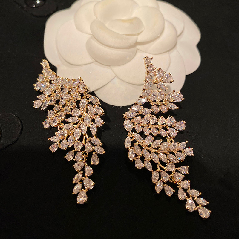 Bông tai tua rua cánh Zircon vàng thời trang