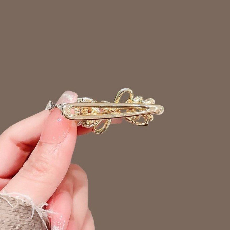 MAUROPOLI [Sẵn Sàng] Kẹp Tóc Kim Loại Nơ Ngọc Trai Nữ Phong Cách Mới Mori Phong Cách Cổ Tích Làm Đẹp Niche Bên Nổ Tóc Gãy Kẹp Mỏ Vịt Thời Trang