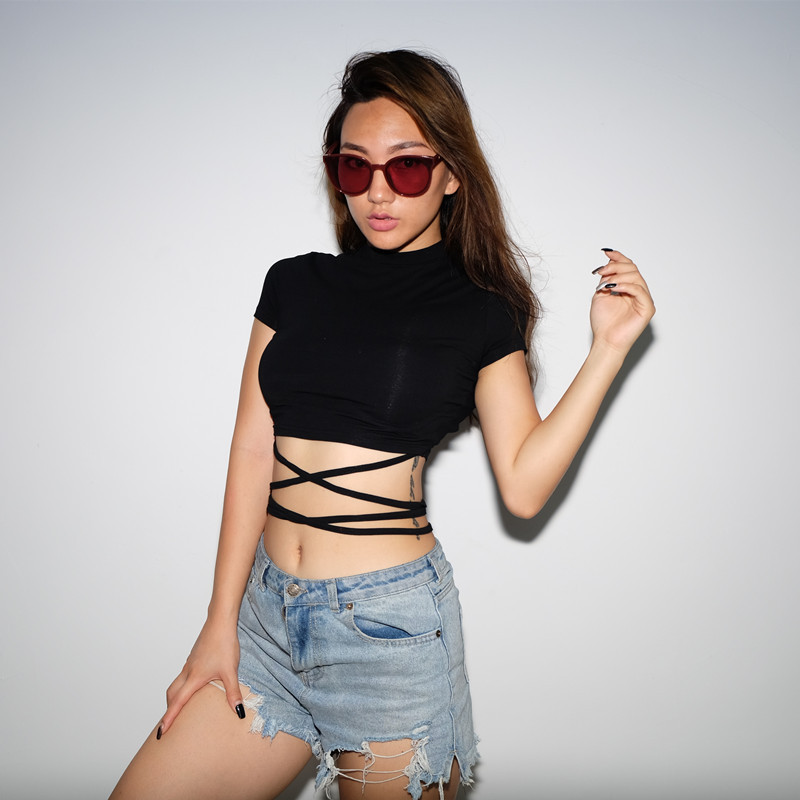 Áo crop top nữ mùa hè có cà vạt đen và áo thun ngắn tay gợi cảm