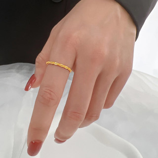 Thiết kế sóng tối giản hiện đại Nhẫn đầy sao Thép titan mạ vàng 18K lấp lánh cho nữ bé gái