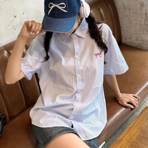 Áo mi kẻ sọc tay ngắn thêu nơ xinh xắn A20 Nữ Top Women thường áo cánh & áo mi somitim sơ minu