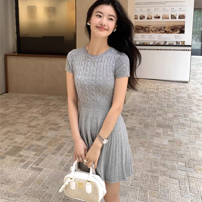 SUXI Váy dệt kim ngắn tay cổ điển đơn giản mùa hè mới dành cho nữ 250512