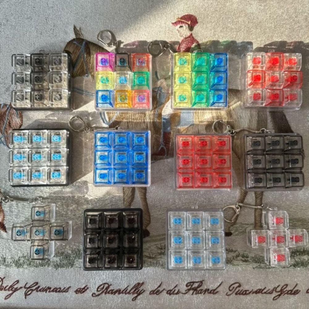 Mũ bàn phím ngón tay YMIFI, Keycap DIY Bàn phím Fidget Móc khóa, Thư giãn 9 phím Vượt qua thời gian Giảm căng thẳng Clicker Đồ chơi dành cho người lớn