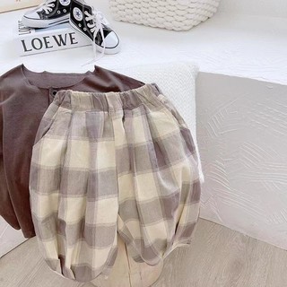 Quần kẻ caro cotton lanh mềm mại mỏng cho bé trai mùa hè, quần capri thường ngày cho trẻ nhỏ và trẻ trung, quần harem rộng rãi cho trẻ em