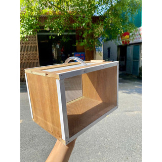 Hộp đựng cào cào cho chim hộp đựng dế cào cào tiện lợi size nhỡ( hộp gỗ )