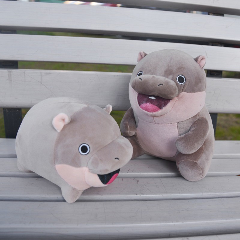 Moo Deng Đồ Chơi Sang Trọng Moo Deng Hippo Plushie Búp Bê Ba Lô Dép Vui Vẻ Giáng Sinh Hà Mã Đồ Chơi Nhồi Bông Mặt Dây Chuyền Mềm Mại Cho Bé Đồ Chơi Làm Dịu Trang Trí Nhà Gối Quà Tặng Giáng Sinh Đổi Quà Tặng