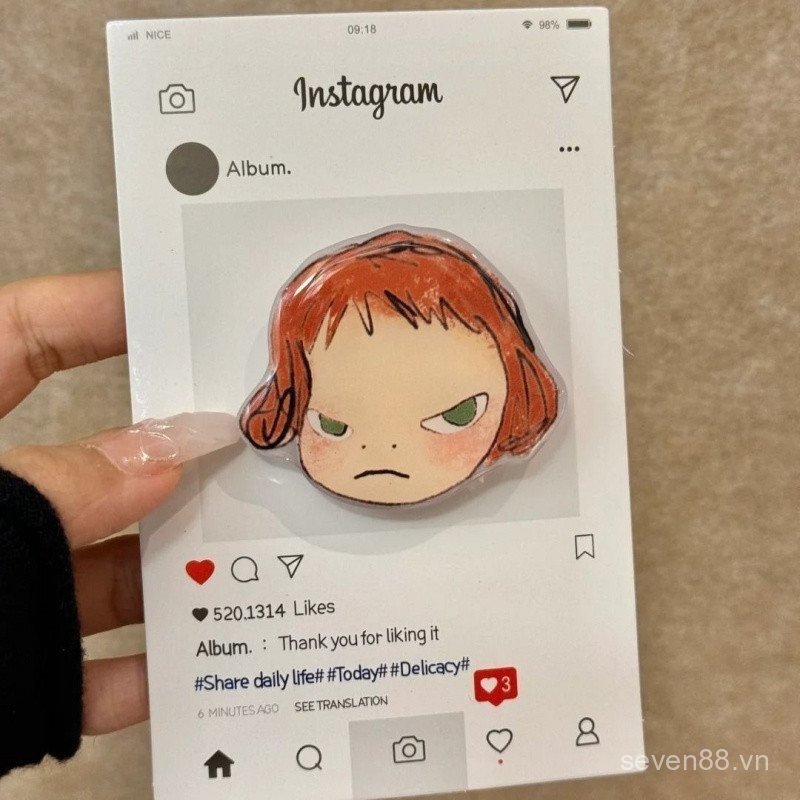 Ốp điện thoại giá đỡ thiên thần nhỏ chữa bệnh graffiti màu dùng cho iPhone 16/15promax/14 mẫu mới 13/12/11PRO thích hợp xsmax/xr sáng tạo plus Ốp bảo vệ toàn bộ lỗ lớn chống rơi ARLP