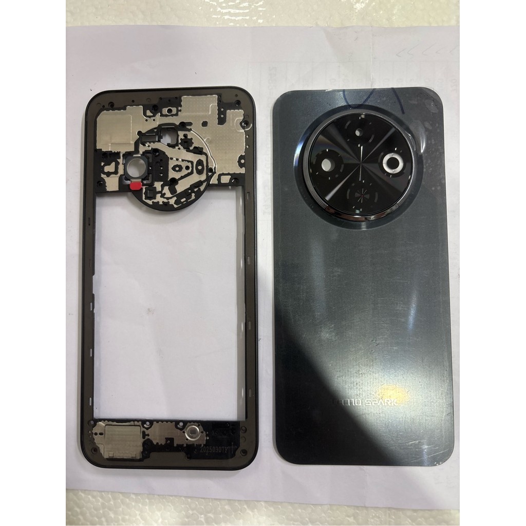 vỏ/lưng tecno spark 30c