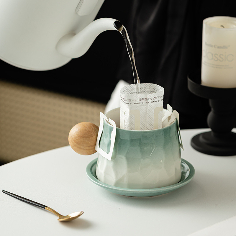 ✨Giá Trị Cao Màu Gradient Hình Đặc Biệt Cốc Gốm Văn Phòng Hộ Gia Đình Cốc Cà Phê Đĩa Bộ Tay Cầm Hình Cầu Retro Gốm Cốc Nước Ăn Sáng Cốc Yến Mạch