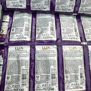 Combo 5 dây sữa tắm Lux (dây 12 gói) date 2026