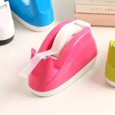 Dụng cụ đế cắt băng keo văn phòng để bàn Deli 808.