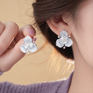 Bông tai hoa ngọc trai pha lê màu xanh Nữ thiết kế Niche Bông tai tươi thời trang Bông tai phong cách mát mẻ độc đáo