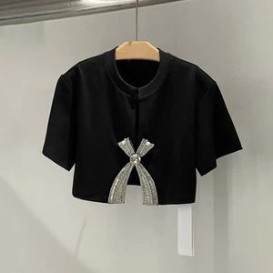 Áo thun ngắn tay nơ đính kim cương đơn giản thời trang 2025 Phong cách mới Hợp thời trang Niche Style All-Match Women 's Split Top