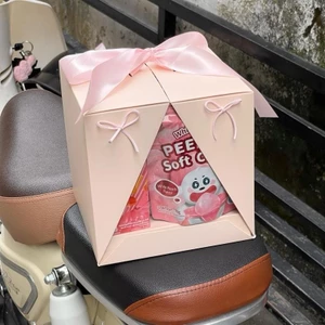 Box quà bất ngờ có BƯỚM BAY & Kim tuyến - Box quà bánh kẹo size 16cm & 20cm - Quà tặng 8/3, Valentine, 20/10 (Kèm thiệp)