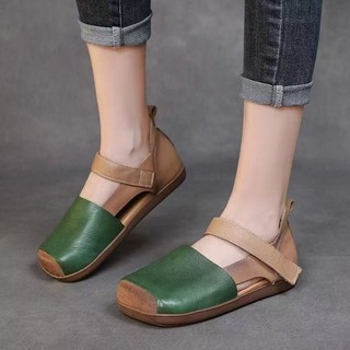 Dép sandal phẳng mũi vuông cho phụ nữ với một dây đeo và thiết kế rỗng