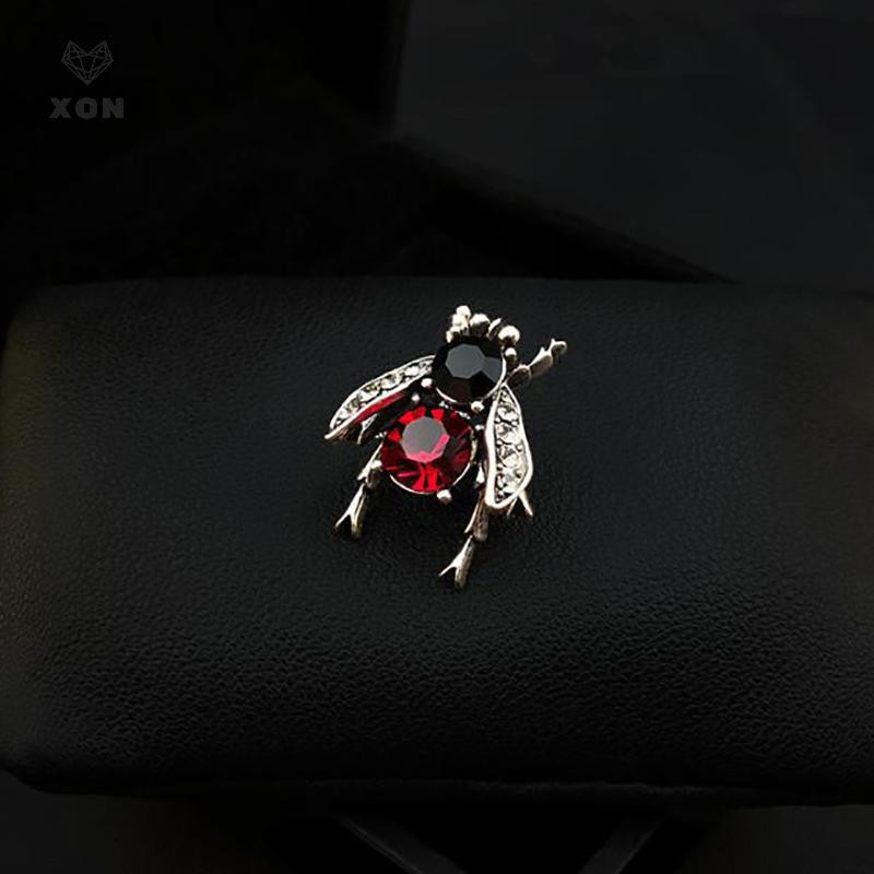 [XON] Trâm cài đính kim cương giả ong cổ điển Xu hướng sáng tạo Côn trùng Corsage Sáng tạo Pin chống ánh sáng [Mina]