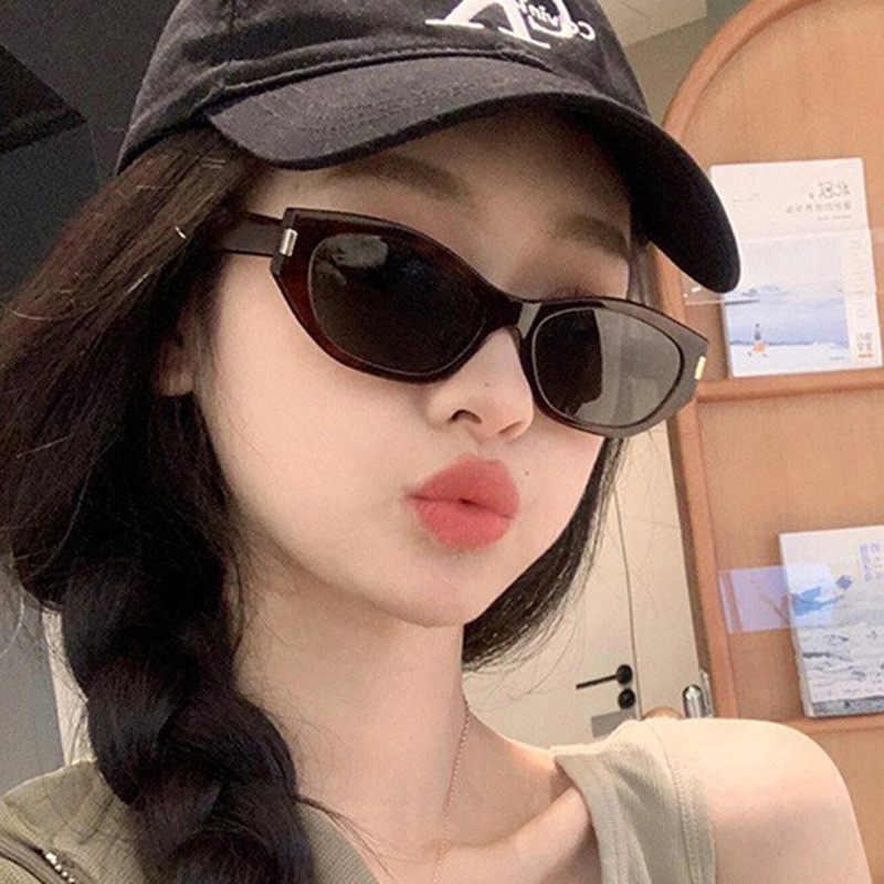 Kính ca cao Kính râm khung hẹp Retro Cover Kính râm Unisex Hợp thời trang Kính râm Hot Girl