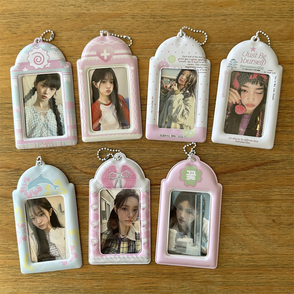 Ins Blue Dolphin Cỏ Bốn Lá 10cm Thẻ Nhỏ Đựng Thẻ Bộ Sưu Tập Polaroid Thẻ Thực Phẩm Trường Aidou Lưu Trữ Mặt Dây Chuyền