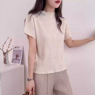 Miyake Xếp Ly Mùa Hè 2025 Phong Cách Mới Slim-fit Ôm Hơn Nhìn Ngắn Tay Nữ Co Giãn Ngắn Áo Thun Nhỏ Nữ