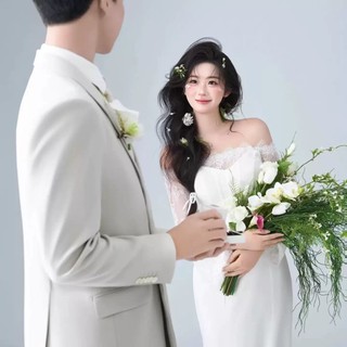 Bó hoa cưới cầm tay cô dâu kiểu Hàn quốc dáng thác đổ C2145