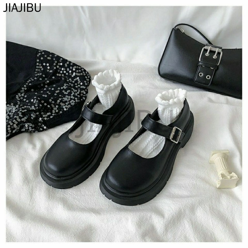Size 35-44 Giày Nữ Cỡ Lớn Giày Đi Học Mũi Tròn Màu Đen Đế Dày Chống Trượt Phong Cách Trường Học Anh Cổ Điển Korean Fashion Casual Patent Leather Platform Mary Jane Shoes Giày Da Lolita JK Nhật Bản Màu Lì French Soft Sole Cosplay Doll Shoes Giày Khiêu Vũ