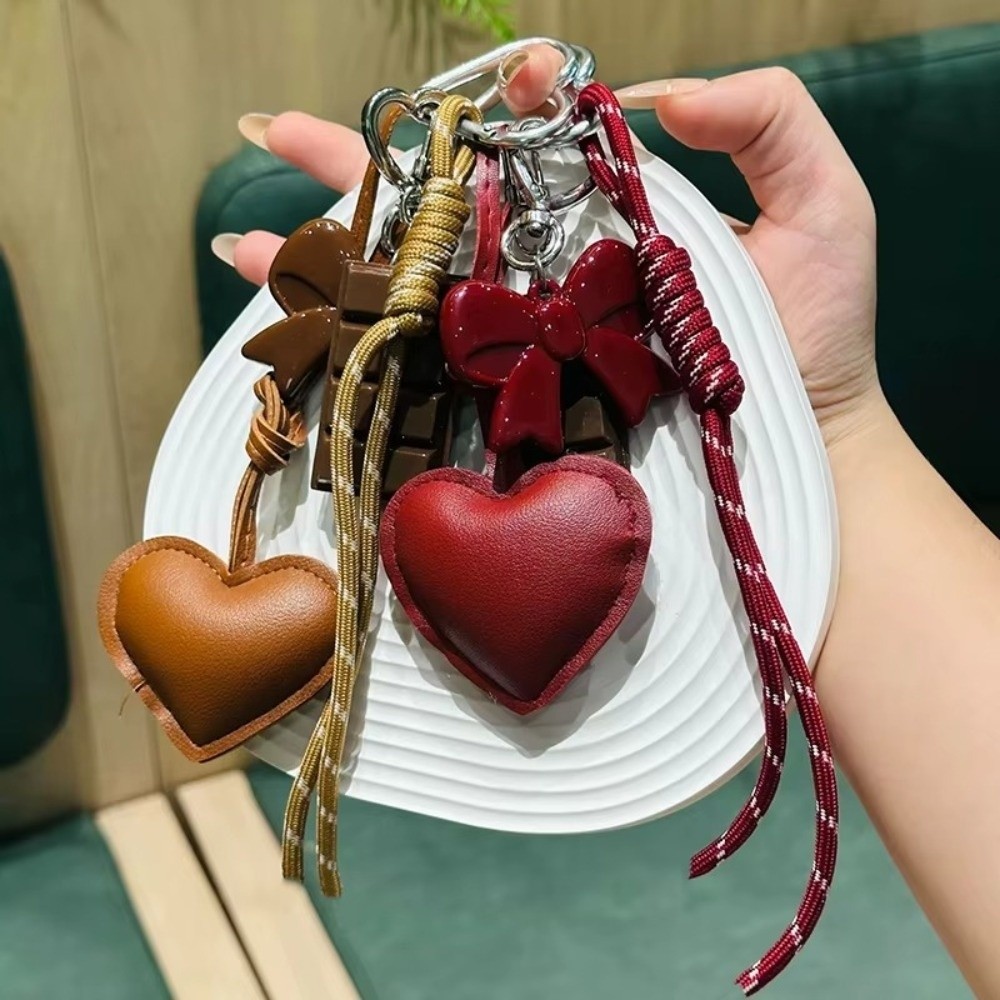 HOBBYIN Mặt dây chuyền hành lý HOBBYIN, Tua Rua Trái Tim Tình Yêu Dây Nơ Thiết Kế Túi Móc Khóa Da Trái Tim, Dây Bện Acrylic Chocolate Trang Trí Túi Mặt Dây Chuyền Phụ Kiện Treo Phụ Kiện
