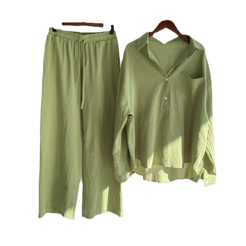 <![CDATA[Áo sơ mi retro plus size và bộ đồ thể thao dành cho nữ mùa xuân]]>