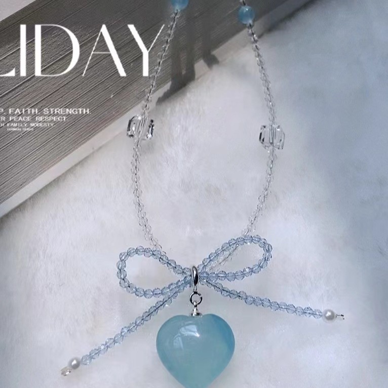 Vòng cổ aquamarine tự nhiên hình trái tim