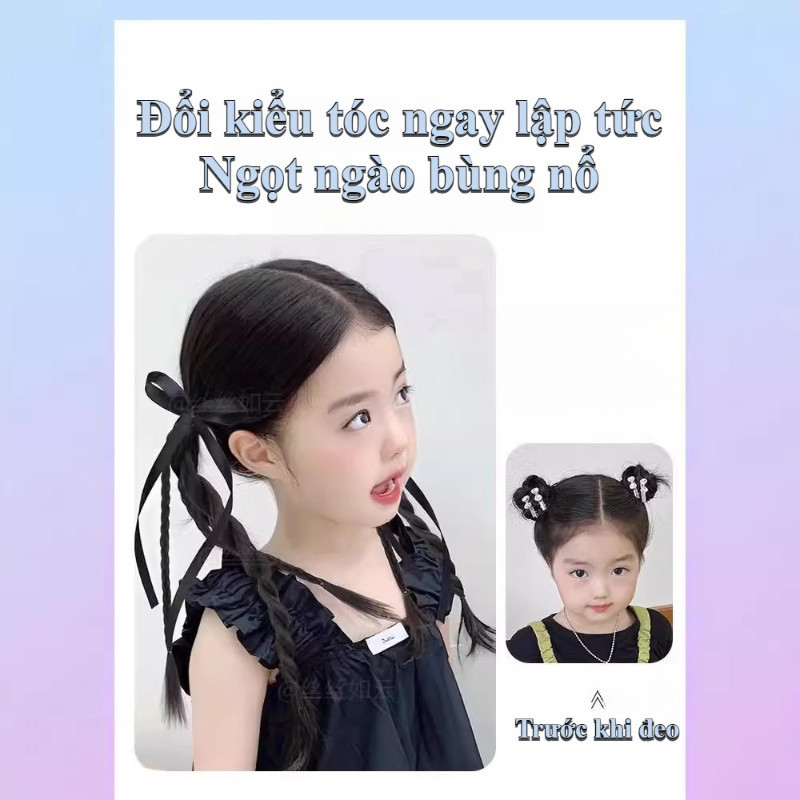 Bộ tóc giả cho bé gái, tết bím hai bên, có nơ, có chun nhỏ, dài 36–40 cm. Bím tóc tết, bím nhỏ
