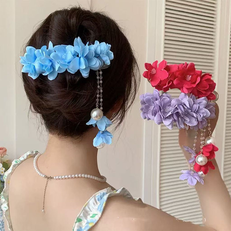 Kẹp Tóc Handmade Vải Camellia Nhiều Lớp Pleat với Ngọc Trai và Họa Tiết Hoa Mỏ Vịt