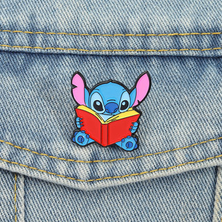 Lilo Stitch Sách Đọc & Huy Hiệu Kim Loại Dễ Thương, Phù Hợp Làm Quà Tặng Cho Bạn Bè