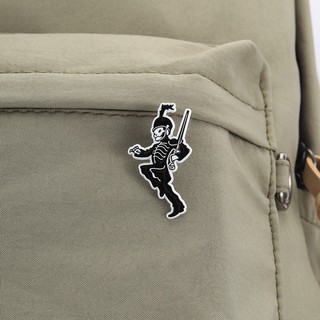 'Black Parade 'Skeleton Men Trâm Gothic Retro Skeleton Soldier Huy hiệu Ba lô Pin Phụ kiện Quà tặng cho những người yêu bóng tối