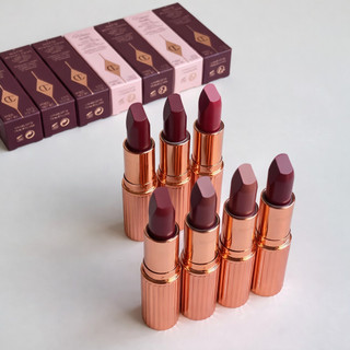 Charlotte Tilbury Matte Revolution Lipstick – Son Lì Mịn Môi, Lâu Trôi, Lên Màu Chuẩn, Không Khô