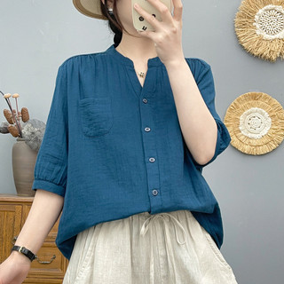 Áo sơ mi nữ cotton cổ chữ V, tay vừa, form rộng nhẹ, phù hợp mùa hè