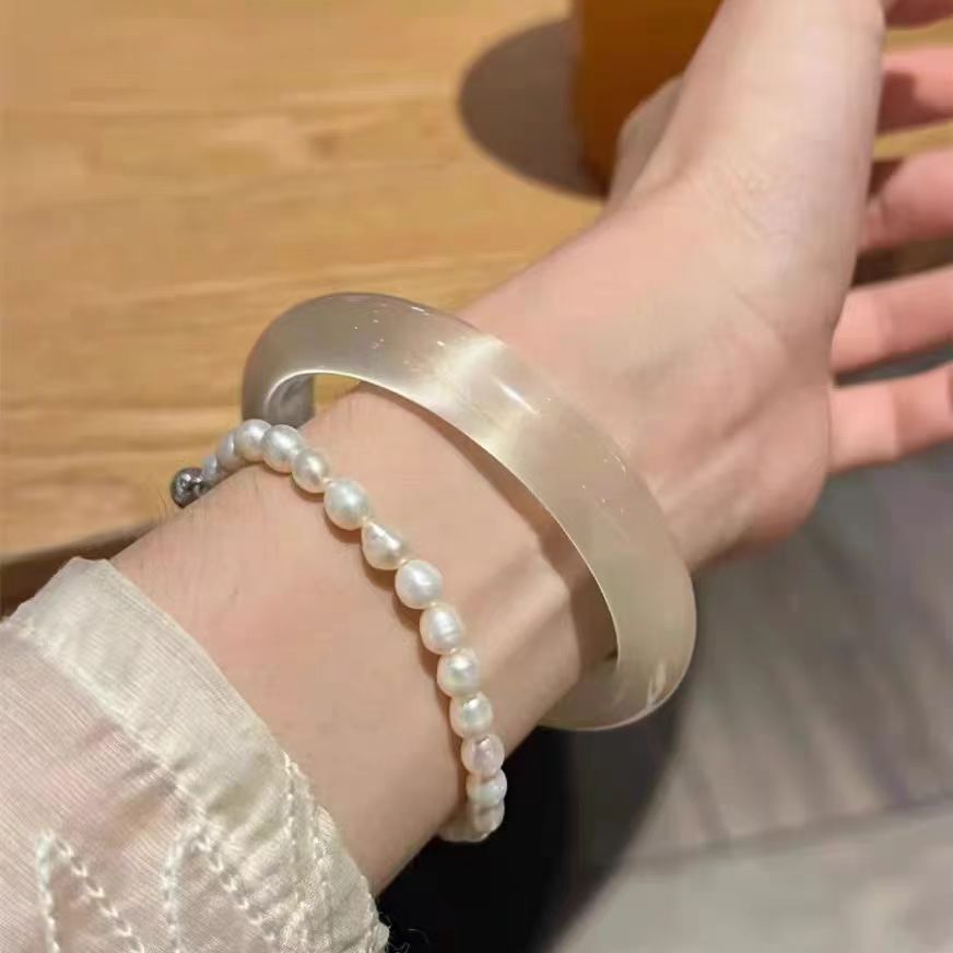 Vòng tay ánh trăng trắng mã não trong suốt Chalcedony