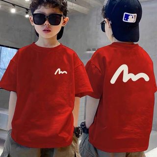 Áo thun ngắn tay cho bé trai với chữ "hello" tiếng Anh và một hình in nhỏ đơn giản; kiểu dáng thoải mái và dễ phối đồ.