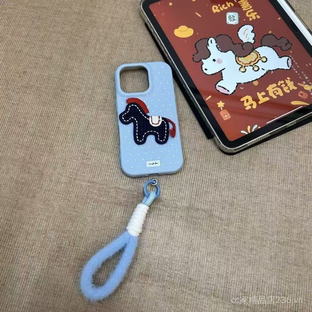 Đơn Giản Chấm Bi Ba Chiều Trắng Ngựa Đỏ Thích Hợp Cho 17PROMAX Vỏ Điện Thoại Phong Cách Mới iPhone15PRO / 16 Mềm